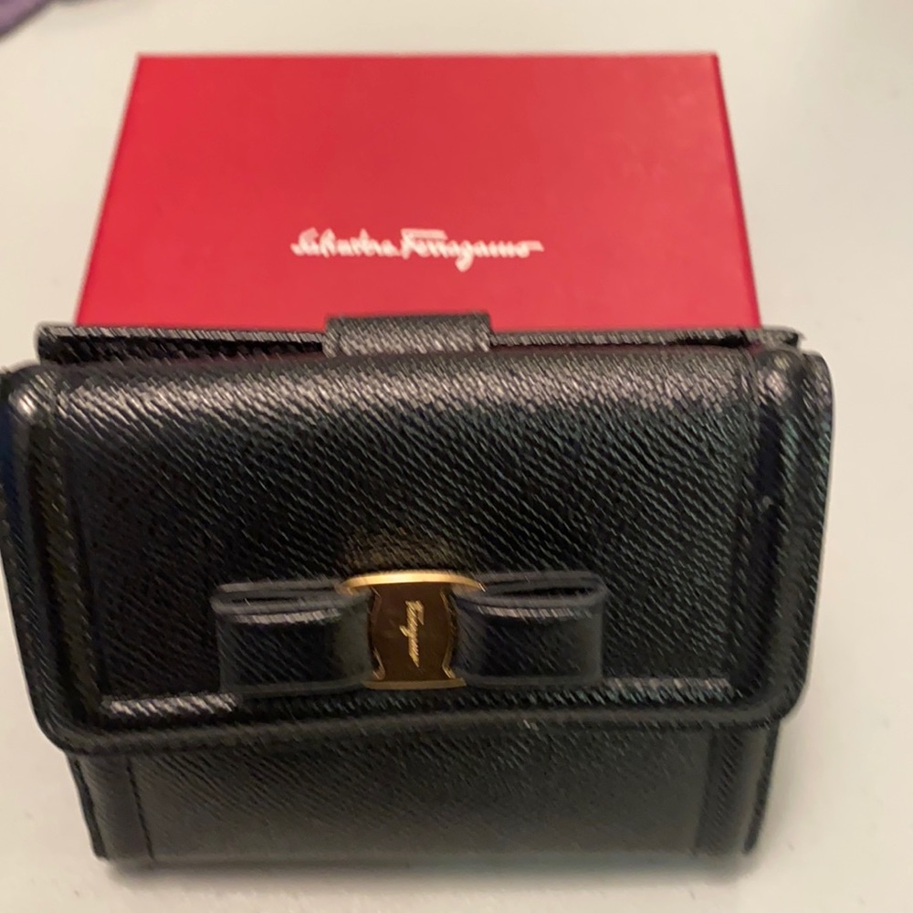 Vara Bow French Wallet